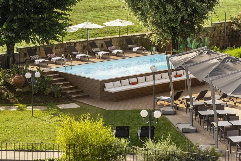 Adoro Hotel