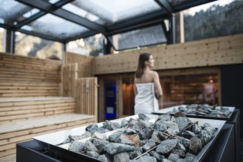 Glass sauna