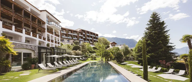 Day spa header view