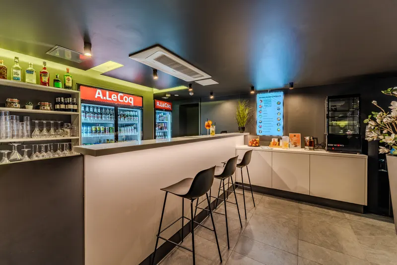 Sauna Oasis bar