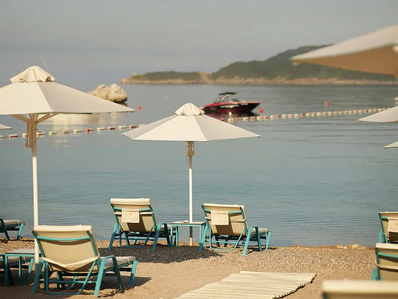 Maestral Resort & Casino